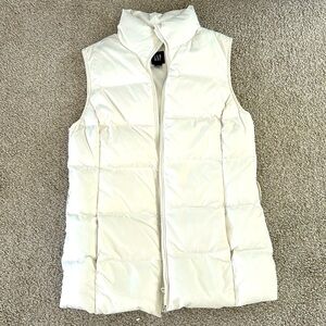 GAP White Puffer Vest